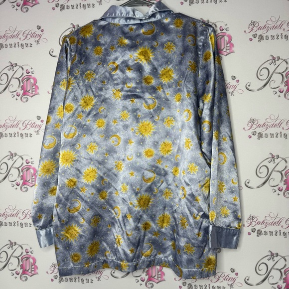 Mantles long sleeve silky satiny button up blue sun stars moon astrology sky π - Picture 2 of 8
